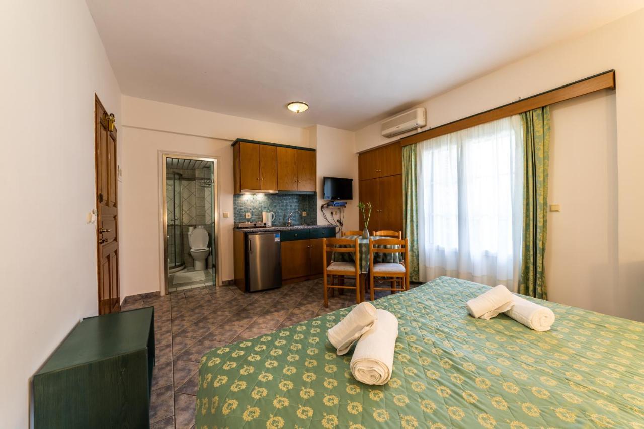 Hotel Odeon Василики Экстерьер фото